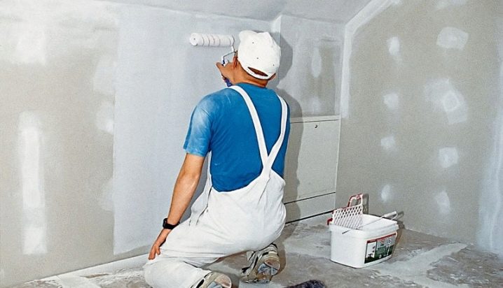 Как клеить обои на гипсокартон – пошаговая инструкция