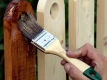 Красивые деревянные заборы для частных домов: виды и варианты дизайна на фото