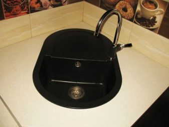 Мойка для кухни черная квадратная матовая