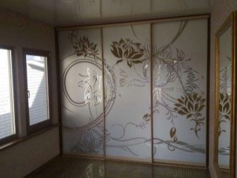 Модный пескоструй на шкаф купе