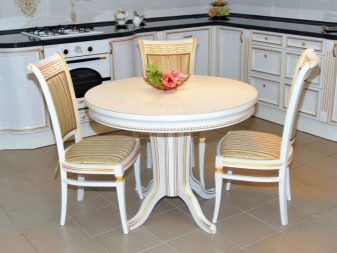 Кухонный уголок комплект стол и стулья