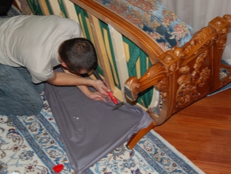 Как обшить диван своими руками кожей