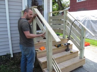 Как построить деревянное крыльцо на даче