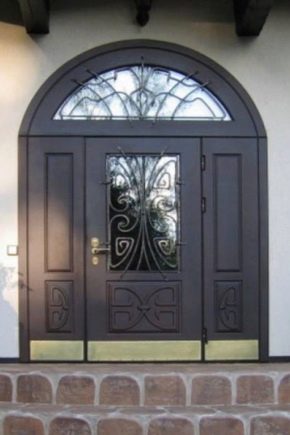 Нестандартные входные металлические двери