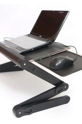 Столик для ноутбука в интерьере