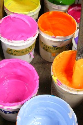 Краска по жидкому пластику: свойства и нюансы выбора