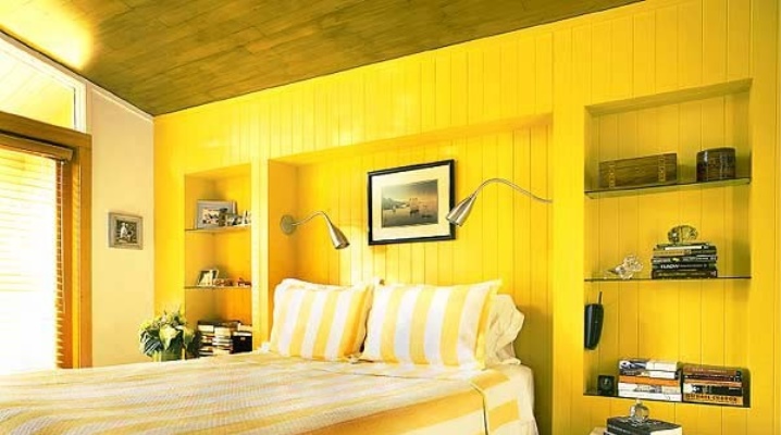 Дизайн комнаты с желтым цветом