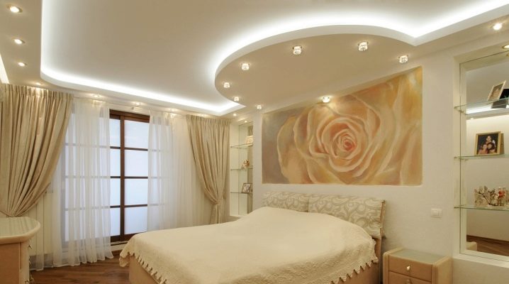 Современный Потолок В Спальне Фото
