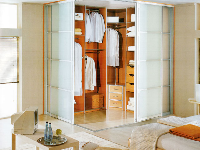 Угловая гардеробная в спальне (59 фото): дизайн гардеробной из ... Дизайн Спальни С Угловой Гардеробной