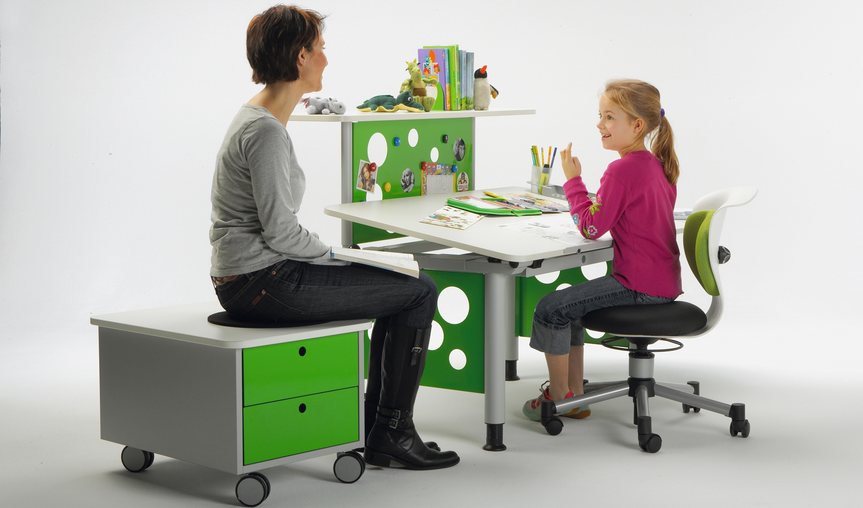 уровень стола для ребенка