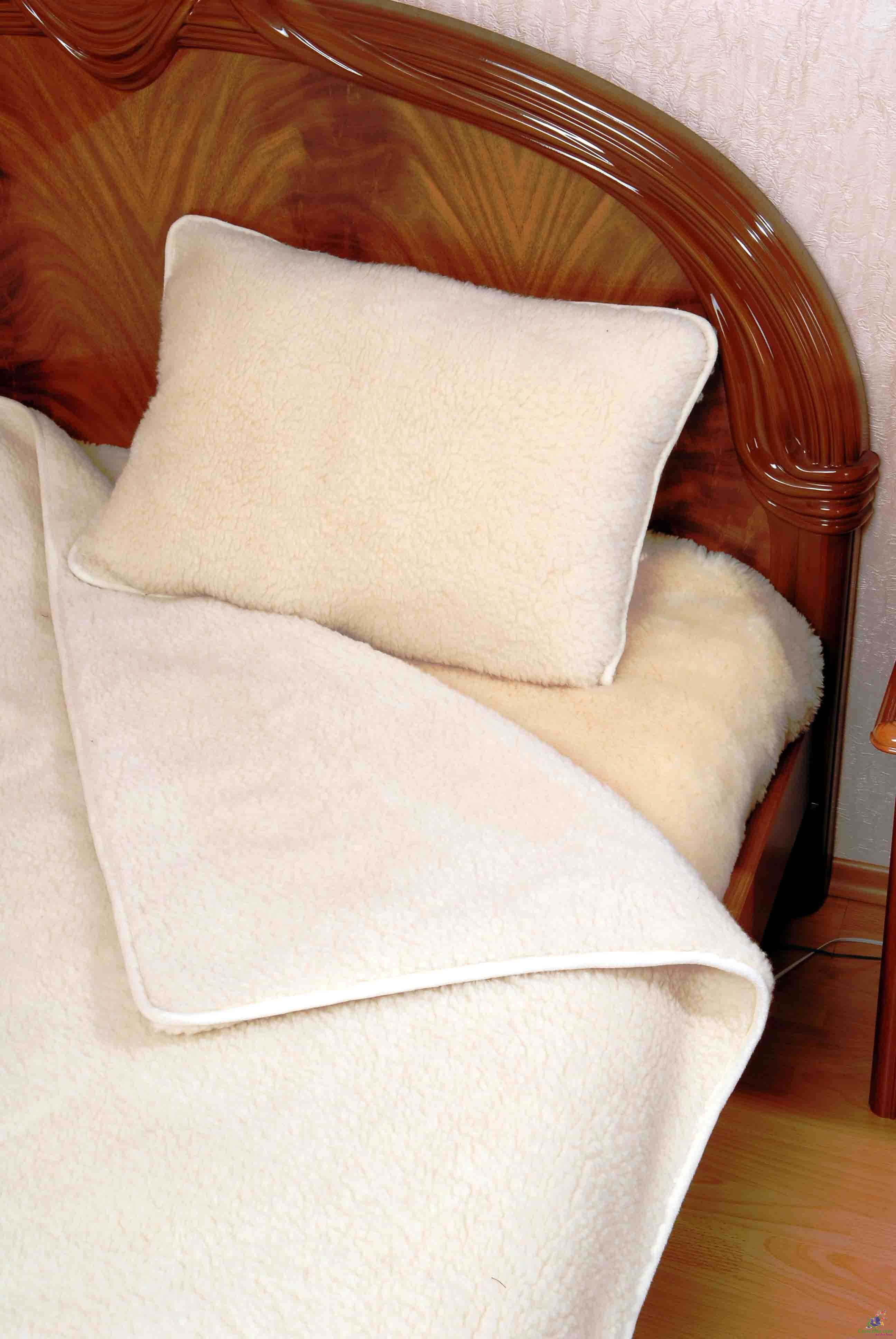 Кровать шерсть. Одеяло из австралийского мериноса Соренто. Одеяло из натуральной овечьей шерсти. Одеяла из овечьей шерсти мериноса. Натуральный плед из овечьей шерсти.