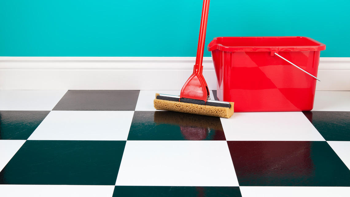 Чем отмыть грунтовку с плитки на полу? Чем мыть и как отчистить .