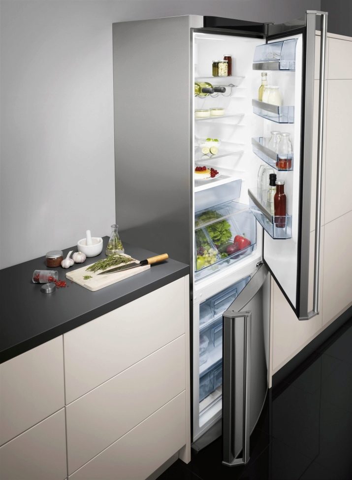Встраиваемый двухкамерный холодильник: встроенные модели Electrolux с ...