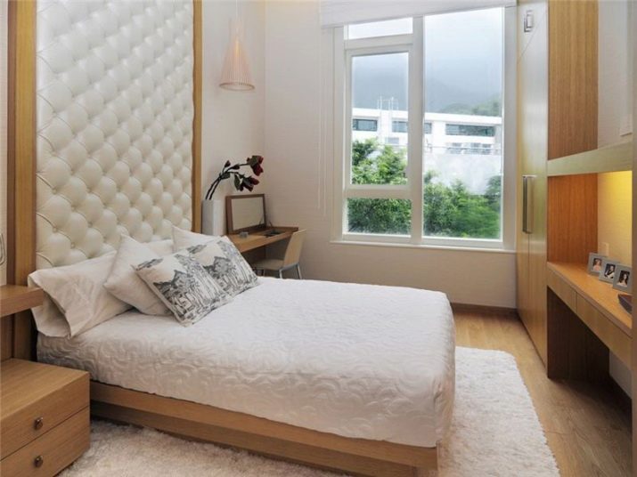 Дизайн спальни со светлой кроватью