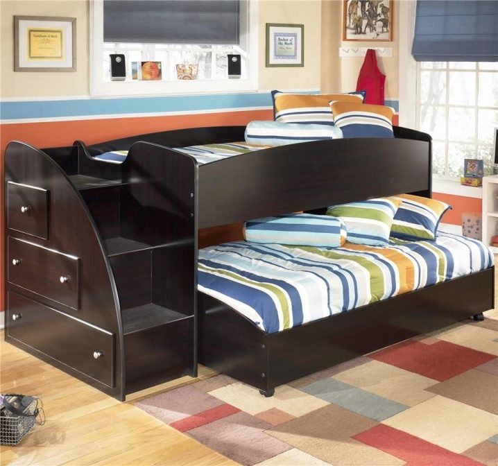Кровати для подростков с ящиками и полками