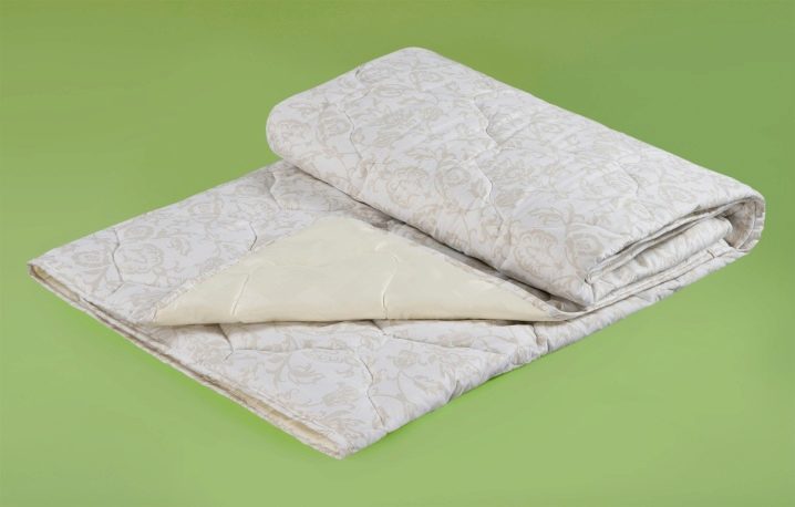 Как стирать льняное одеяло