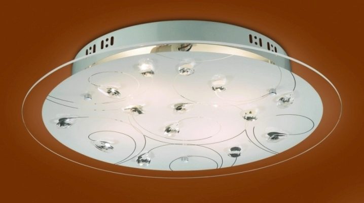 Люстра тарелка потолочная светодиодная в интерьере